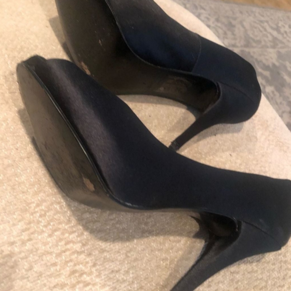 Hello kitty heels - Picture 4 of 5
